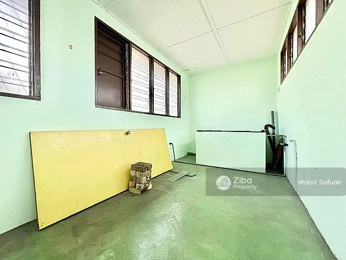 No Image