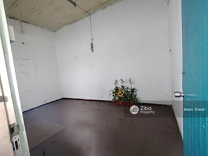 No Image